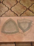 Set van 2 glazen aperitiefschalen met textuur in zeer goede, Huis en Inrichting, Woonaccessoires | Dienbladen, Ophalen, Zo goed als nieuw