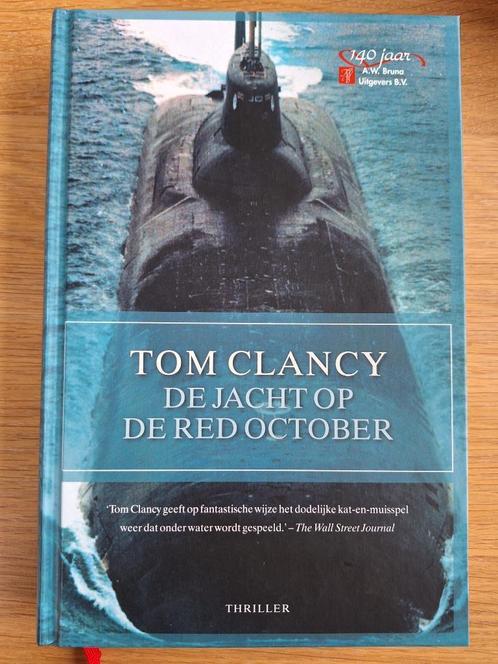 De jacht op de Red October - Tom Clancy (Hardcover), Boeken, Thrillers, Zo goed als nieuw, Amerika, Ophalen