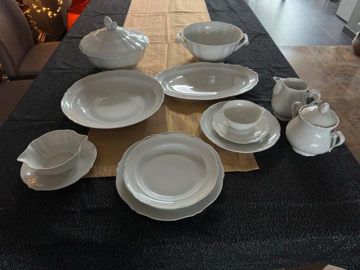 Limoges eet- en koffieservies, Antiek en Kunst, Antiek | Servies compleet, Ophalen