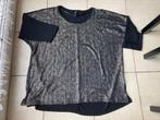 Leuke zwart ' met goudskleurige ' blouse - Maat 50 / 52, Kleding | Dames, Grote Maten, Ophalen of Verzenden, Zwart
