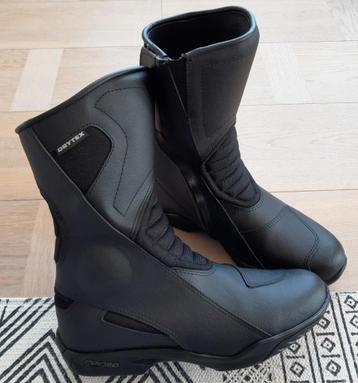 Bottes de moto imperméables Forma - Taille 43 disponible aux enchères
