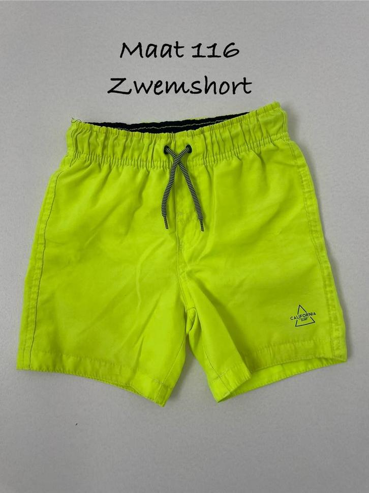 Maat 116 zwemshort fluogeel uitstekende staat, Kinderen en Baby's, Kinderkleding | Kinder-zwemkleding, Zo goed als nieuw, Zwembroek