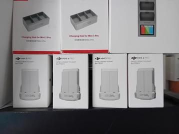 DJI gebruikte ACCU met lader  actie  per 2  Te koop . OP=OP  beschikbaar voor biedingen