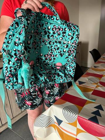 Kipling meisjes boekentas beschikbaar voor biedingen
