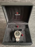 TUDOR ZWART BAY PRO, Handtassen en Accessoires, Horloges | Heren, Staal, Staal, Zo goed als nieuw