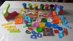 Set van verschillende elementen om met boetseerklei te spele, Kinderen en Baby's, Overige Kinderen en Baby's, Ophalen of Verzenden