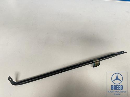 NOS versterking voorfront voor Mercedes-Benz W114 W115 /8, Auto-onderdelen, Carrosserie, Bumper, Mercedes-Benz, Nieuw, Ophalen of Verzenden