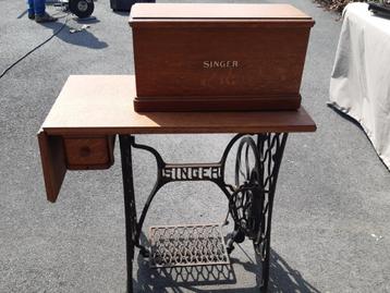 Naaimachine Singer 1925 antiek beschikbaar voor biedingen