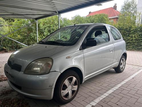 Toyota Yaris 1.3 VVT-i 2001 270000km, Auto's, Toyota, Particulier, Yaris, Airbags, Centrale vergrendeling, Elektrische ramen, Radio