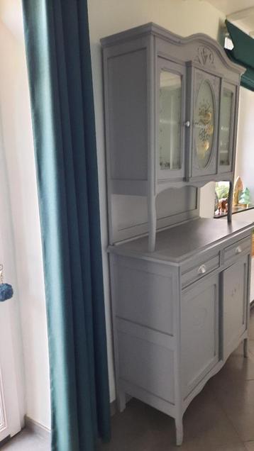 Buffet  en bois de couleur gris moyen, 25 à 50 cm, Avec porte(s), 100 à 150 cm, Enlèvement