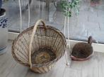 Te koop een rieten mand, Huis en Inrichting, Woonaccessoires | Schalen en Manden, Ophalen, Mand, Rond, Zo goed als nieuw