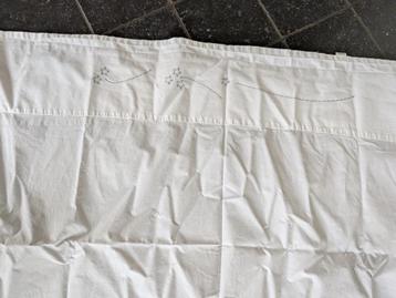 Wit laken met sterretjes Koeka kinderbed  beschikbaar voor biedingen