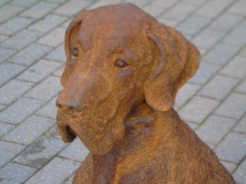 Standbeeld van een zittende roestige gietijzeren hond, H 95, Tuin en Terras, Ophalen, Nieuw, Metaal, Dierenbeeld