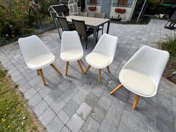 Set van 4 eetkamerstoelen beschikbaar voor biedingen
