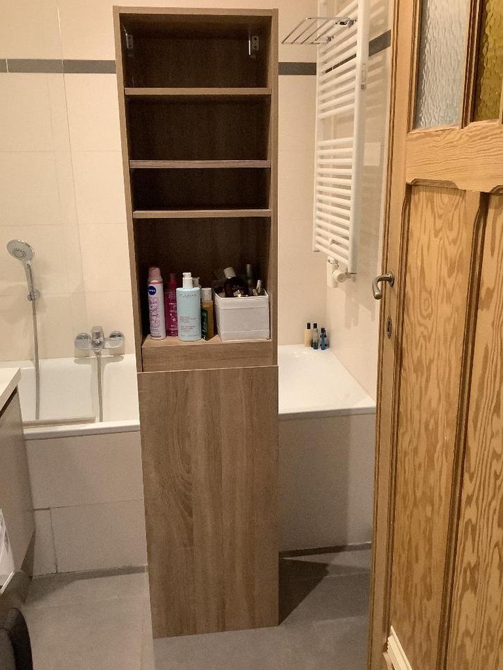 Allibert badkamerzuil, Huis en Inrichting, Badkamer | Badkamermeubels, Zo goed als nieuw, (Half)hoge kast, 150 tot 200 cm, Minder dan 50 cm