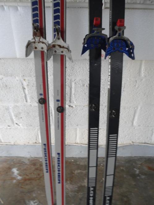 Lot de 2 paires de Ski de Fond+ 4 Bâtons, Sports & Fitness, Ski & Ski de fond, Utilisé, Bâtons, Fischer, 180 cm ou plus, Enlèvement