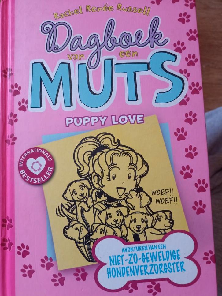 Rachel Renée Russell - Puppy love, Boeken, Kinderboeken | Jeugd | 10 tot 12 jaar, Zo goed als nieuw, Ophalen of Verzenden