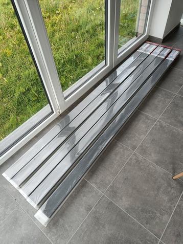Lamellengordijnen  beschikbaar voor biedingen