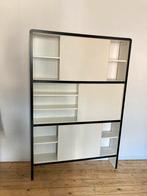 Garderobe in zeer goede staat in Lille, Ophalen, Gebruikt