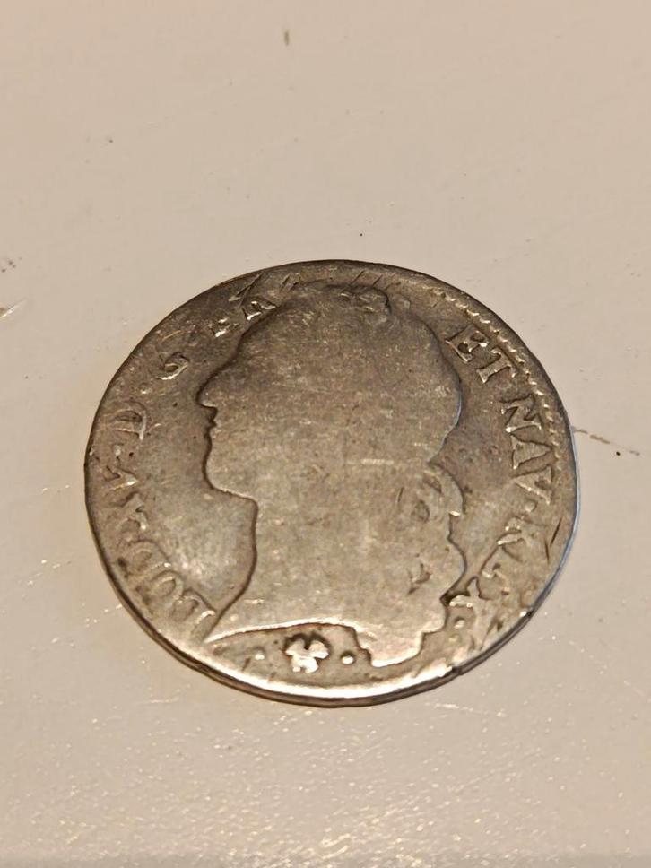 écu-munt van Lodewijk XV, geslagen1765., Postzegels en Munten, Munten | België, Ophalen