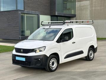 Peugeot Partner 2023 met slechts 16906km beschikbaar voor biedingen