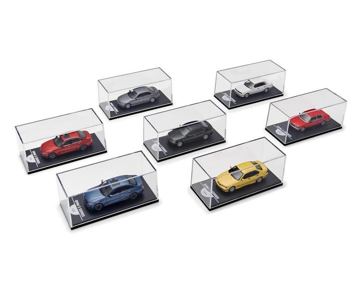 1:64 BMW Collector Car Edition "50 jaar BMW 3 Serie", Hobby en Vrije tijd, Modelauto's | Overige schalen, Nieuw, Auto, Ophalen of Verzenden