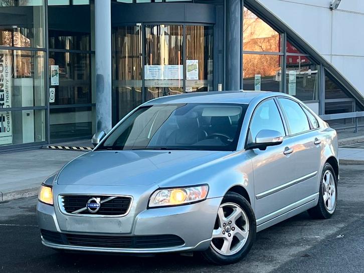 Volvo S40 1.6D 01/2011 274225Km €4 CLIM CUIR CARNET COMPLET, Autos, Volvo, Particulier, S40, ABS, Caméra de recul, Airbags, Air conditionné