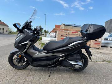 Honda	Forza 350	 beschikbaar voor biedingen