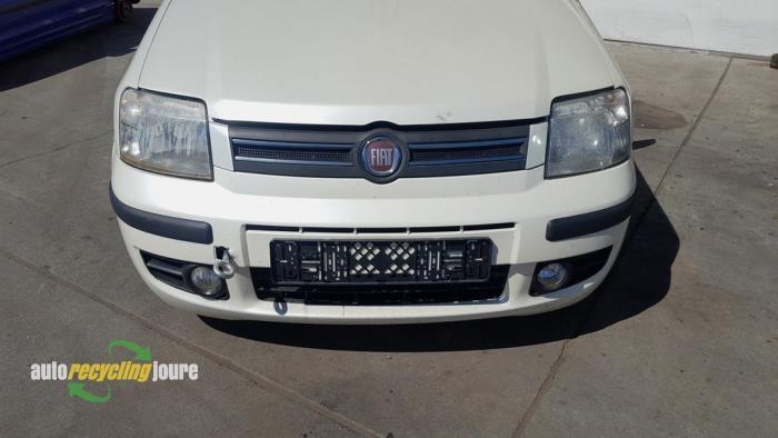 Voorbumper van een Fiat Panda, Auto-onderdelen, Carrosserie, Bumper, Fiat, Gebruikt, 3 maanden garantie