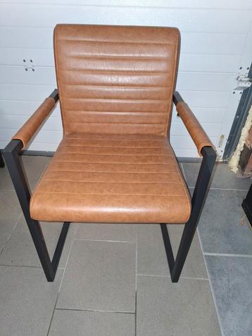 Stoelen leder (cognac kleur) 8 stuks (2022) beschikbaar voor biedingen