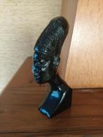 Objet d'art africain., Enlèvement