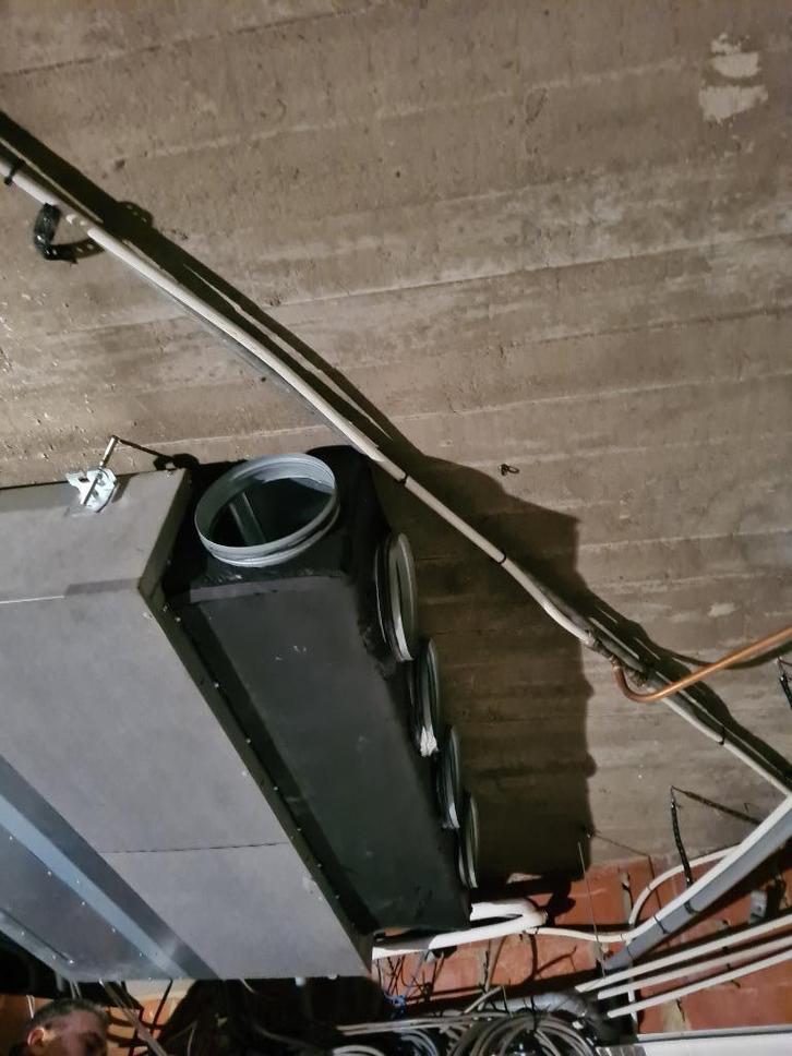 Pompe a chaleur tout est complet et fonctionne  très bien, Bricolage & Construction, Ventilation & Extraction, Comme neuf, Enlèvement ou Envoi