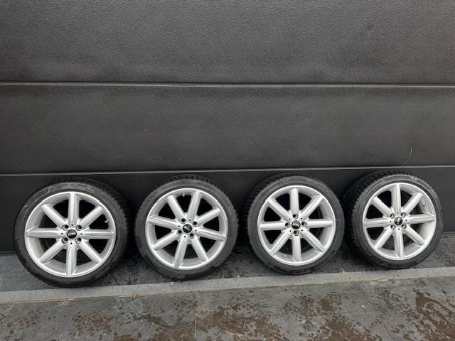 Winterset Mini  Bridgestone 205-45-R17 Nieuwe banden, Auto-onderdelen, Banden en Velgen, Banden en Velgen, Winterbanden, 17 inch