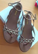 NEUF - Sandales plates dessus cuir, 38, Kleding | Dames, Schoenen, Ophalen, Overige kleuren, Nieuw, Sandalen of Muiltjes