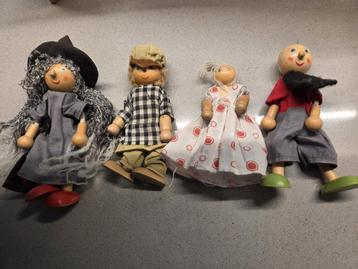 Houten poppen voor poppenhuis beschikbaar voor biedingen