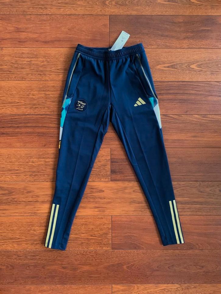 NIEUW > Training Algerije ADIDAS (XS), Kleding | Heren, Broeken en Pantalons, Nieuw, Maat 46 (S) of kleiner, Blauw, Ophalen of Verzenden