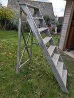 Houten ladder., Ophalen, Zo goed als nieuw, Ladder
