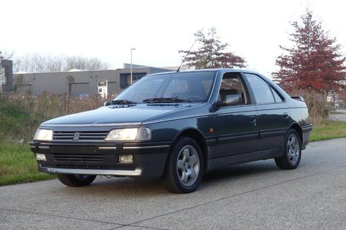 Peugeot 405 MI 16 X4, Autos, Peugeot, Particulier, Essence, Berline, 4 portes, Boîte manuelle, Argent ou Gris, Gris, Velours, Quatre roues motrices / 4X4