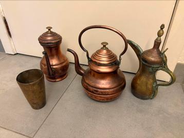 Lot van koperen kannen en beker, Antiek en Kunst, Ophalen