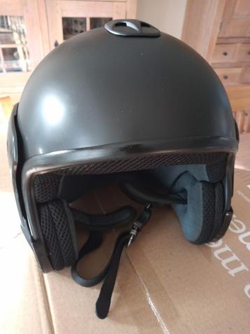 Motorhelm XL  beschikbaar voor biedingen