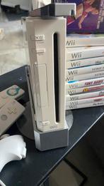Wii spelconsole met 12 games, Games en Spelcomputers, Ophalen, Gebruikt, Met 2 controllers, Met games