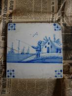 Delfste tegel met visser, Ophalen of Verzenden, Gebruikt