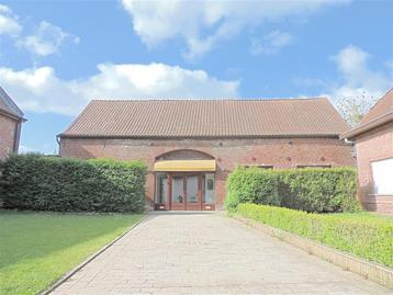 Commerce à louer à Templeuve, 1 chambre beschikbaar voor biedingen