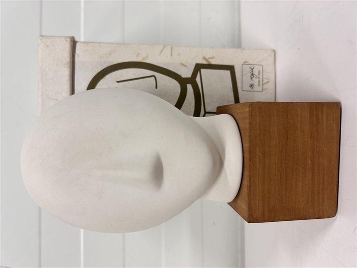 A6163. Tof sculptuur van Ikea, Nagon, Ab. Majid, 2003, met d, Antiek en Kunst, Kunst | Beelden en Houtsnijwerken, Ophalen of Verzenden