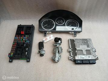 ECU Teller Land Rover Discovery 3 Module Computers beschikbaar voor biedingen