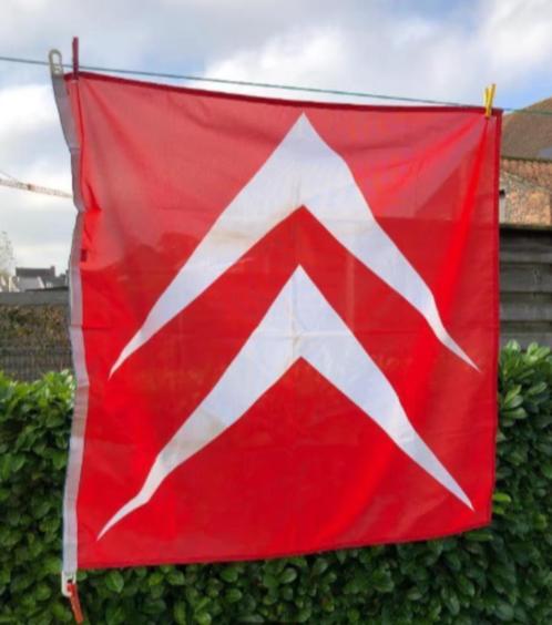 Originele officiële Citroën vlag 1m vierkant, Verzamelen, Merken en Reclamevoorwerpen, Zo goed als nieuw, Gebruiksvoorwerp, Ophalen of Verzenden