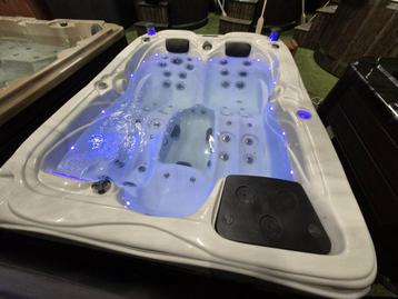 🌴🏊‍♂️‍️balboa spa Amerikaanse spa🏊‍♂ ‍️3 pers nieuw model beschikbaar voor biedingen