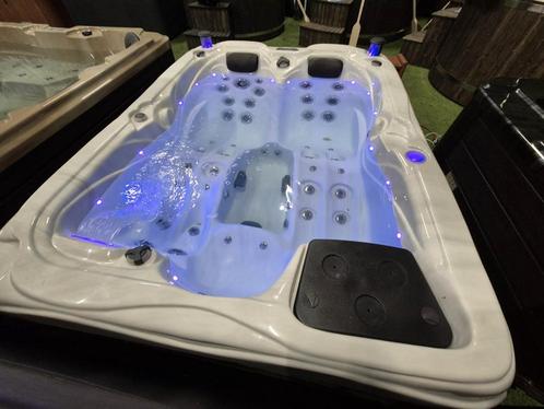 🌴🏊‍♂️‍️balboa spa Amerikaanse spa🏊‍♂ ‍️3 pers nieuw model, Tuin en Terras, Bubbelbaden en Hottubs, Gebruikt, Filter, Ophalen of Verzenden