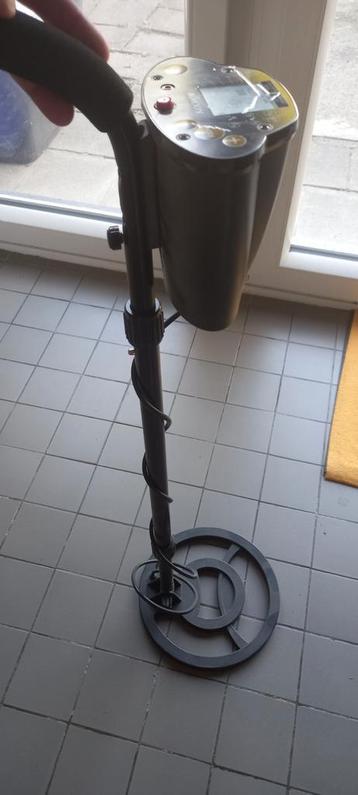 Detecteur de metaux  beschikbaar voor biedingen