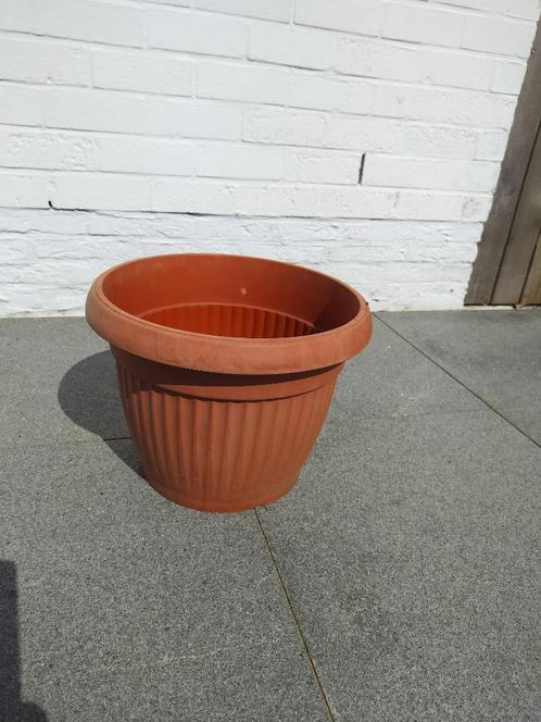 Bloempot diameter 35 cm hoogte 26 cm, Tuin en Terras, Bloempotten, Gebruikt, Kunststof, Balkon, Tuin, Minder dan 40 cm, 25 tot 40 cm